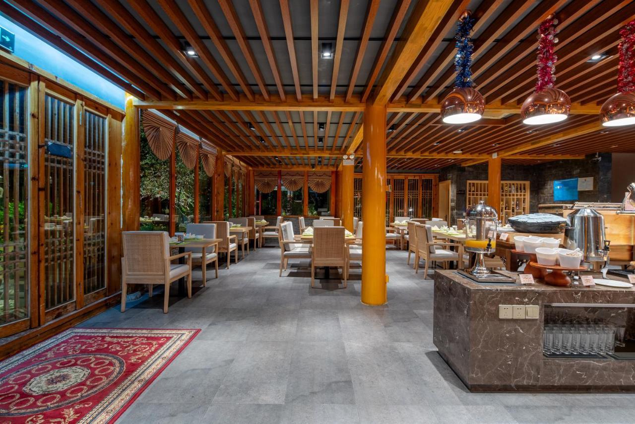 Doof Resort Hotel Лицзян Экстерьер фото